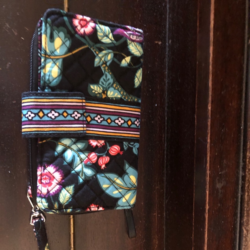 Vera Bradley floral wallet wristlet